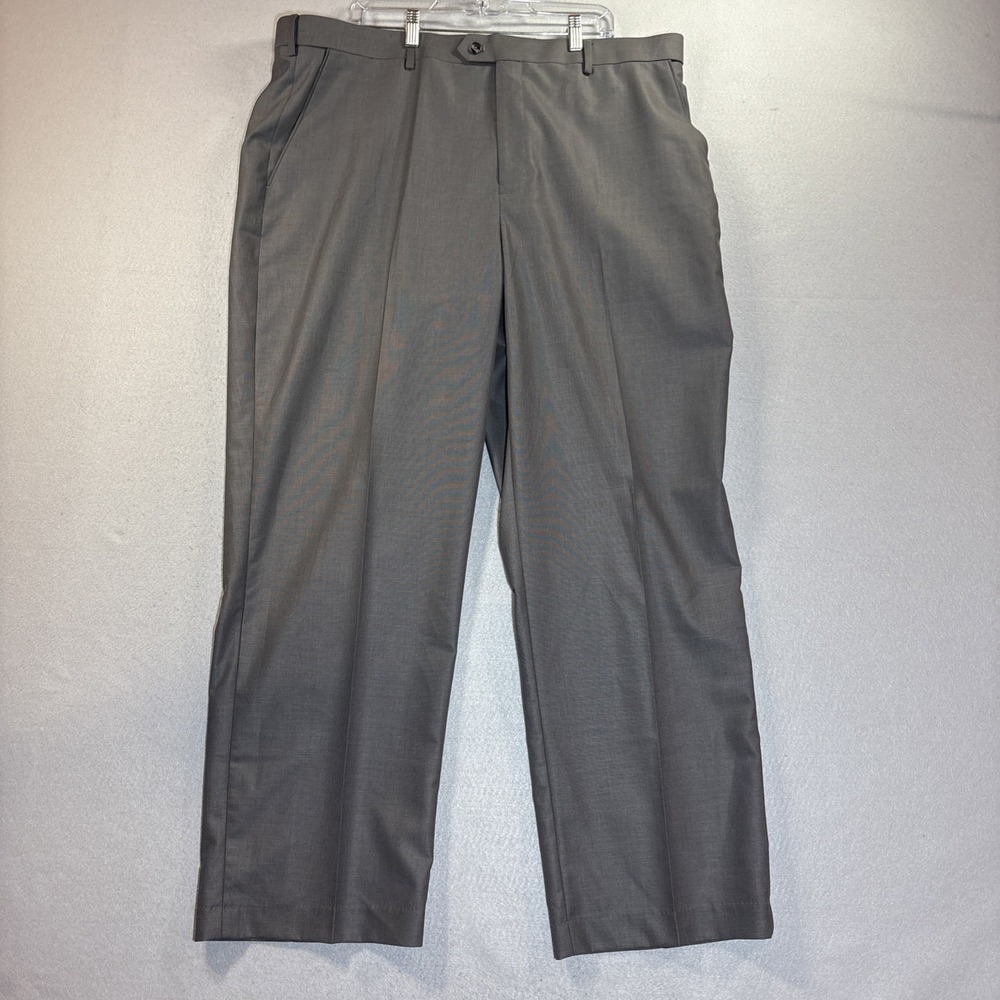 NWT Croft & Barrow Classic Fit Flat Front Gray Khaki Pants Mens Size 44x32
